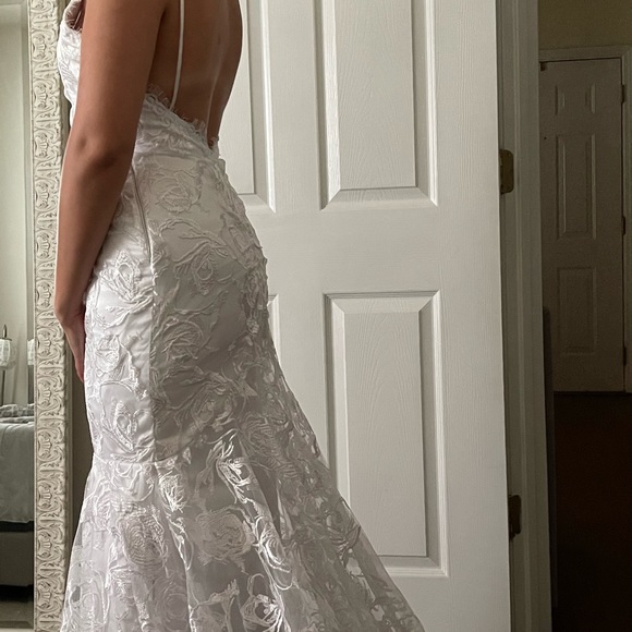 Size 4 Custom Mermaid Style Wedding Dress - Picture 11 of 14